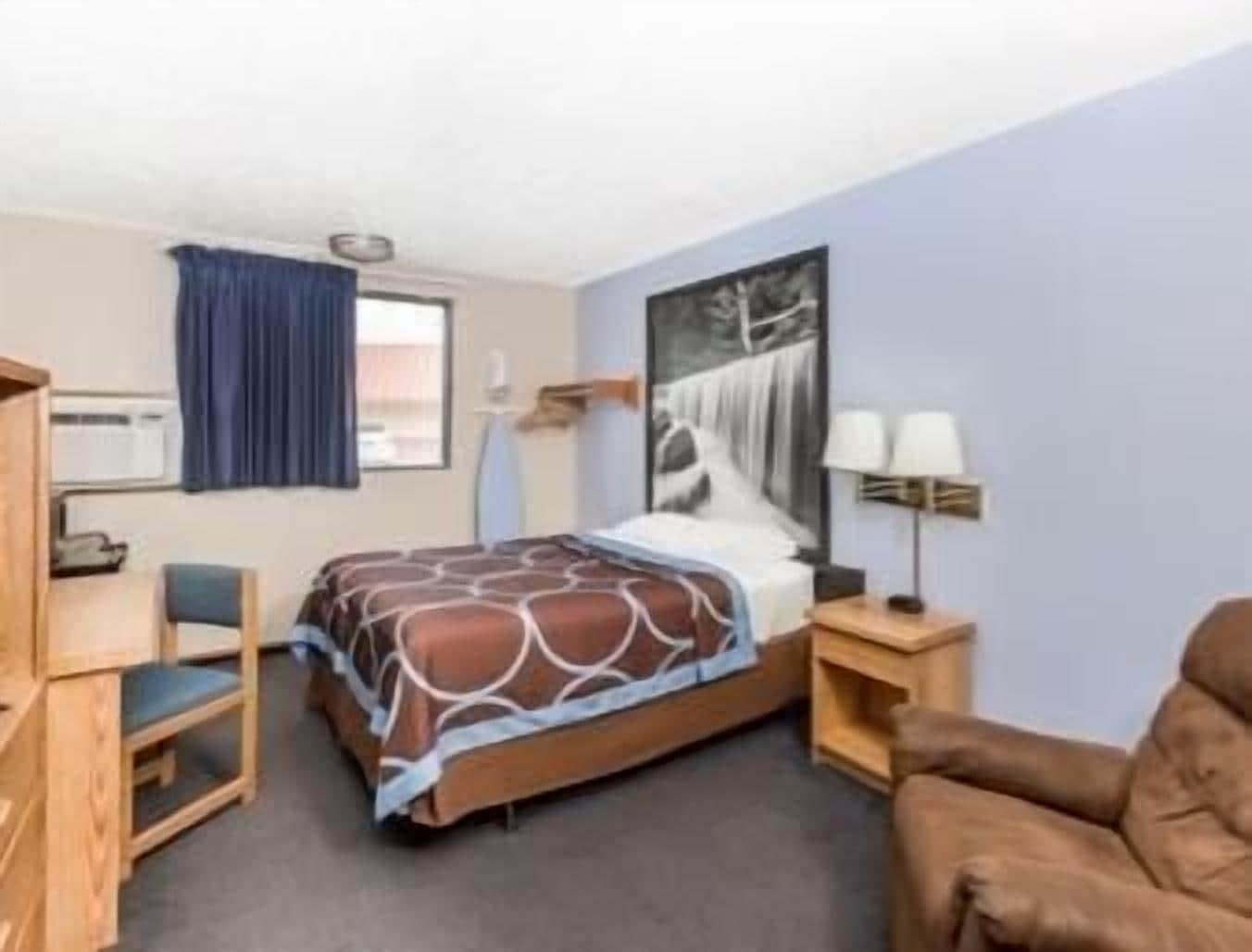 Super 8 By Wyndham Manhattan Ks Luaran gambar