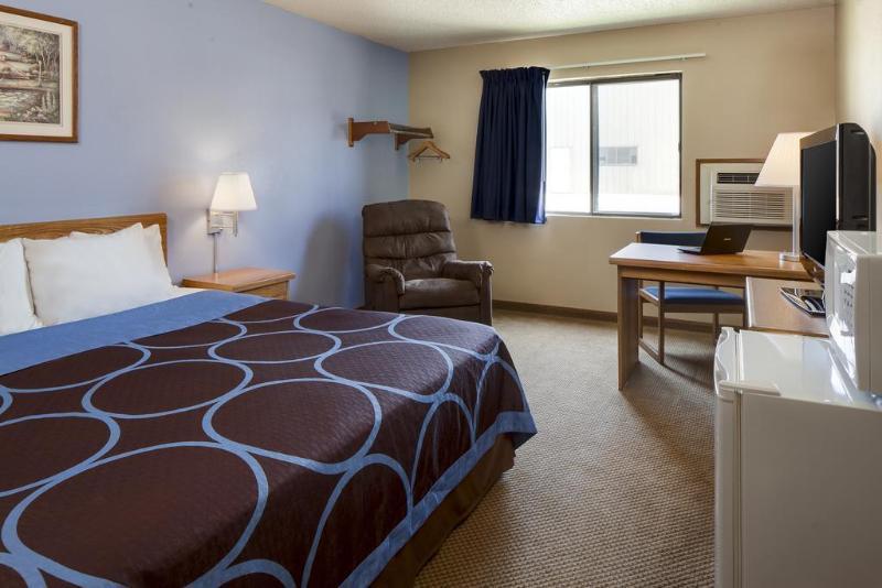 Super 8 By Wyndham Manhattan Ks Luaran gambar