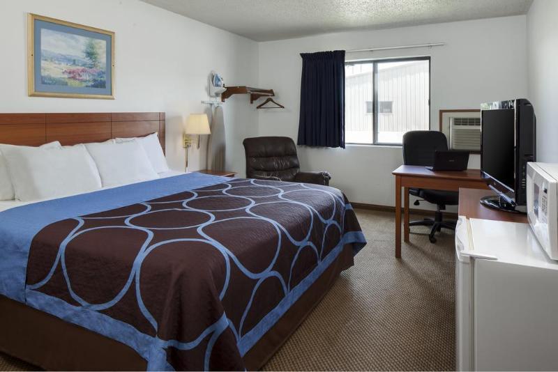 Super 8 By Wyndham Manhattan Ks Luaran gambar